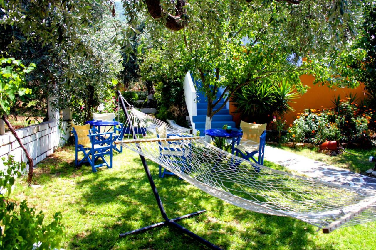 Villa Emilia Pachis  Exteriör bild