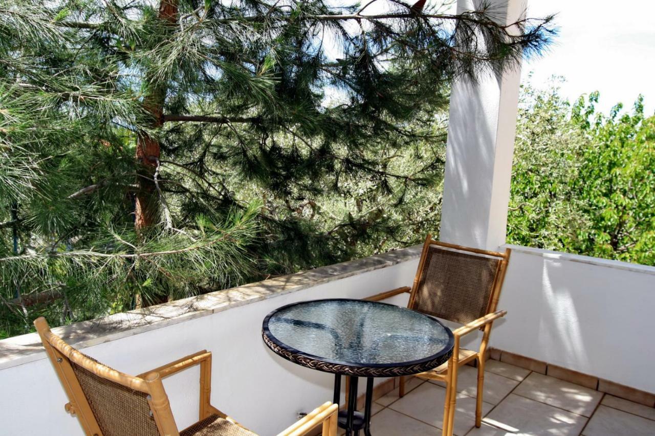 Villa Emilia Pachis  Exteriör bild
